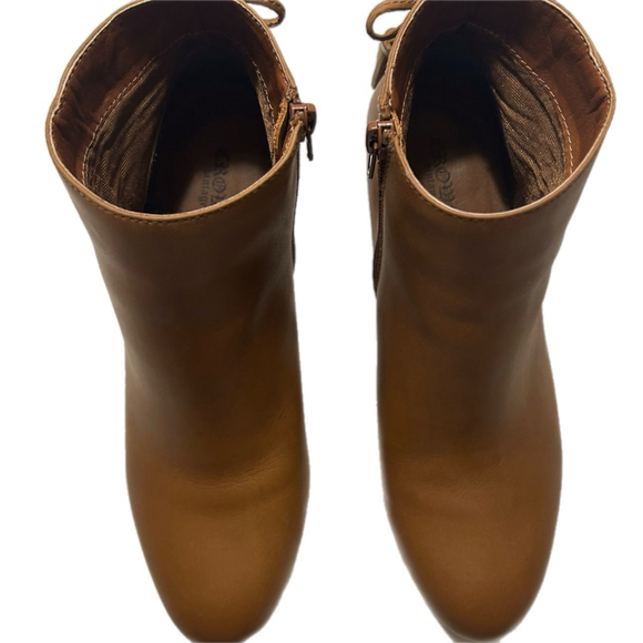 Crown Vintage Tan Leather Tassel Back Ankle Boots Size 8M - Picture 4 of 7